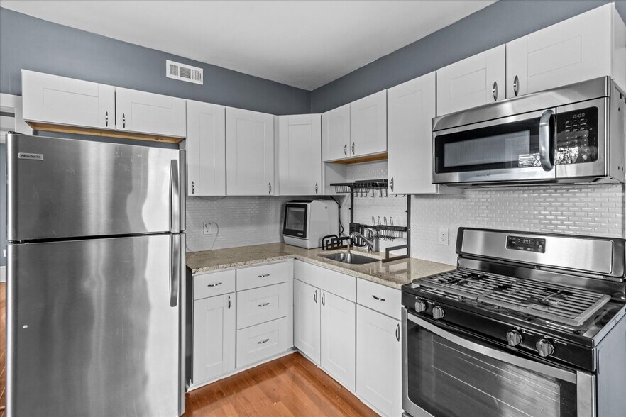 More Photos Of 816 Collings Ave, Collingswood Apartments For Sale