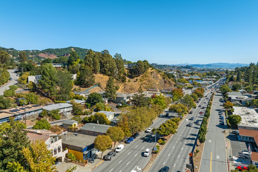 More Photos Of 2020 4th St, San Rafael Storefront For Sale