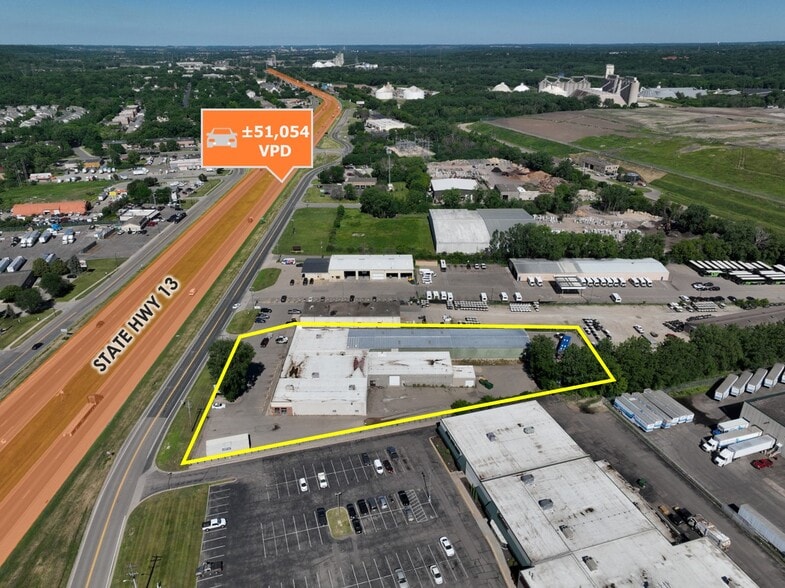 More Photos Of 3200 W Highway 13 W, Burnsville Showroom For Sale