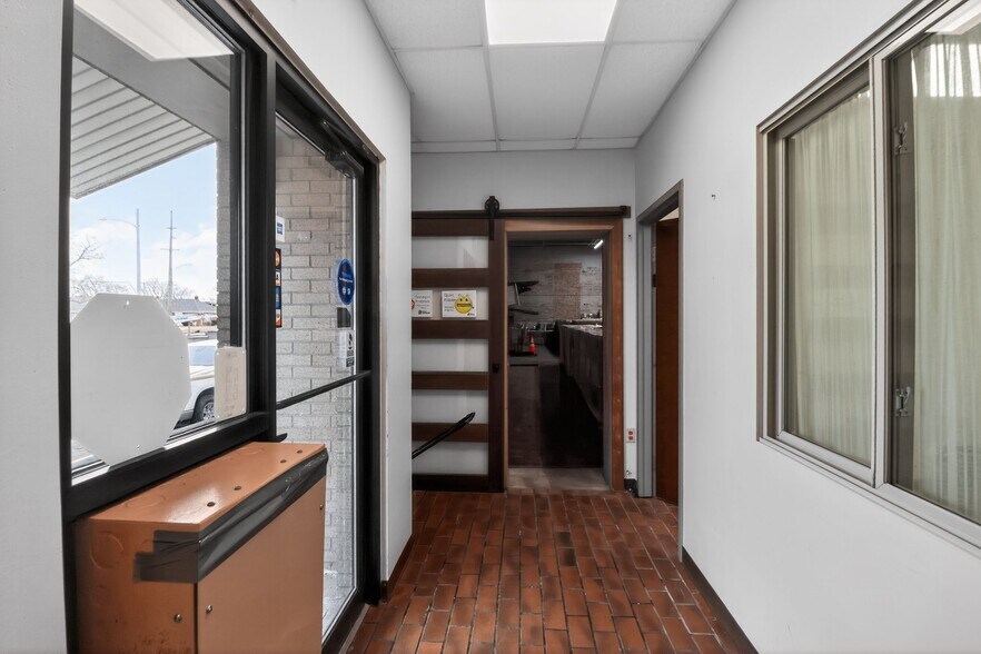 More Photos Of 2620 E 165th St, Hammond Warehouse For Sale