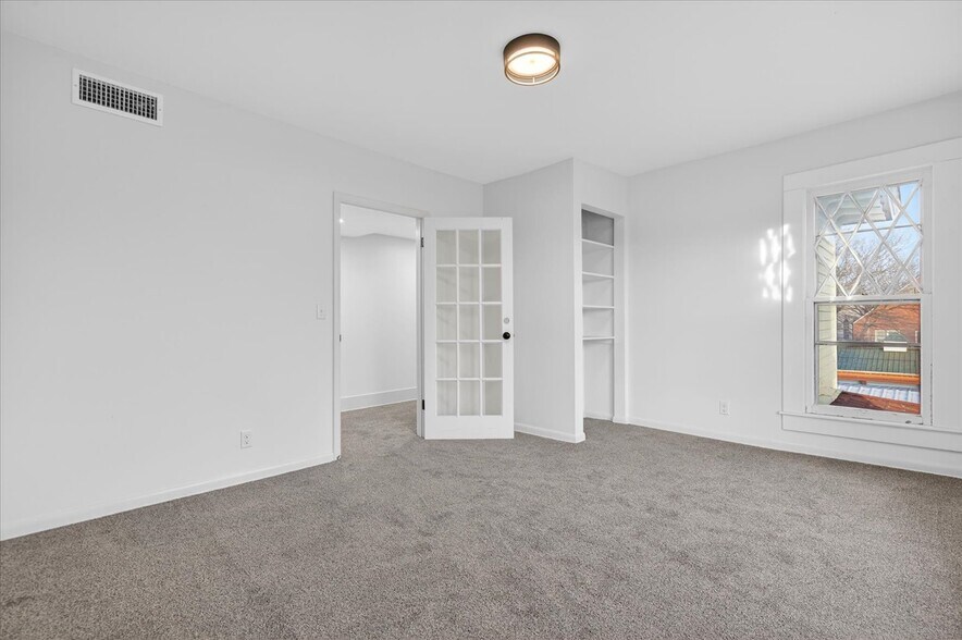 More Photos Of 822 S Johnstone Ave, Bartlesville Freestanding For Sale