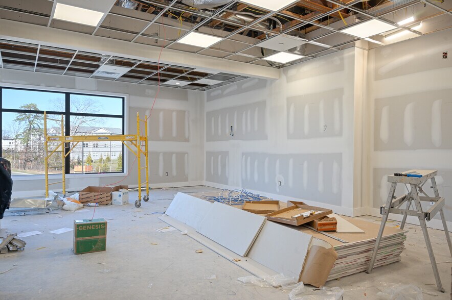 More Photos Of 18 Cox Cro Rd, Toms River Loft Creative Space For Lease