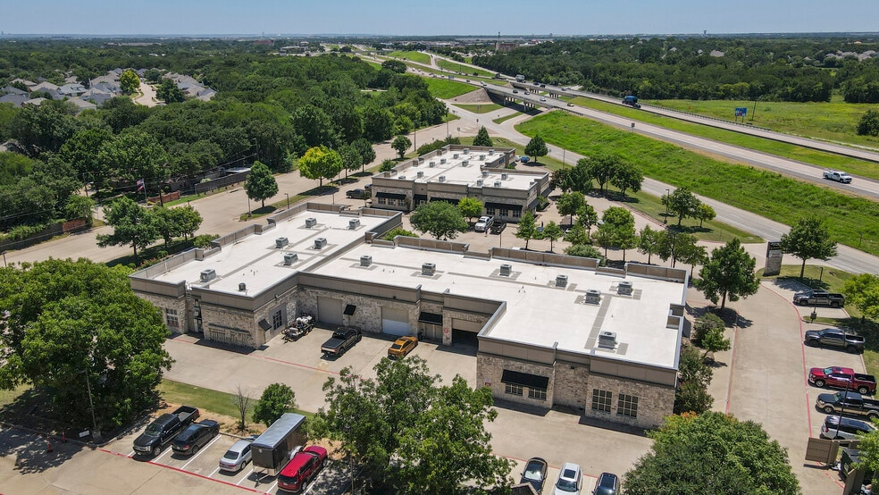 More Photos Of 2384 North Highway 287, Mansfield Office For Lease