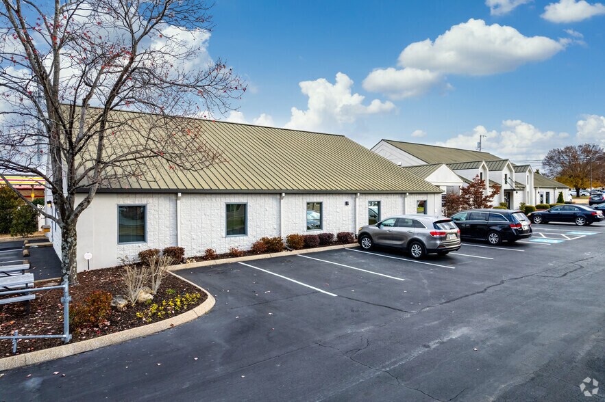 More Photos Of 1829 Gunbarrel Rd, Chattanooga Medical For Lease