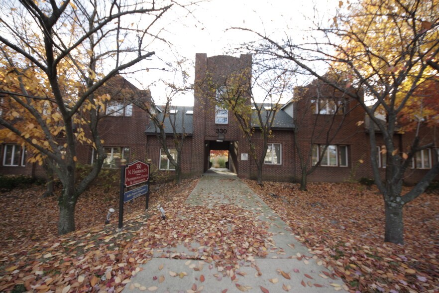 More Photos Of 330 N Harrison St, Princeton Medical For Lease