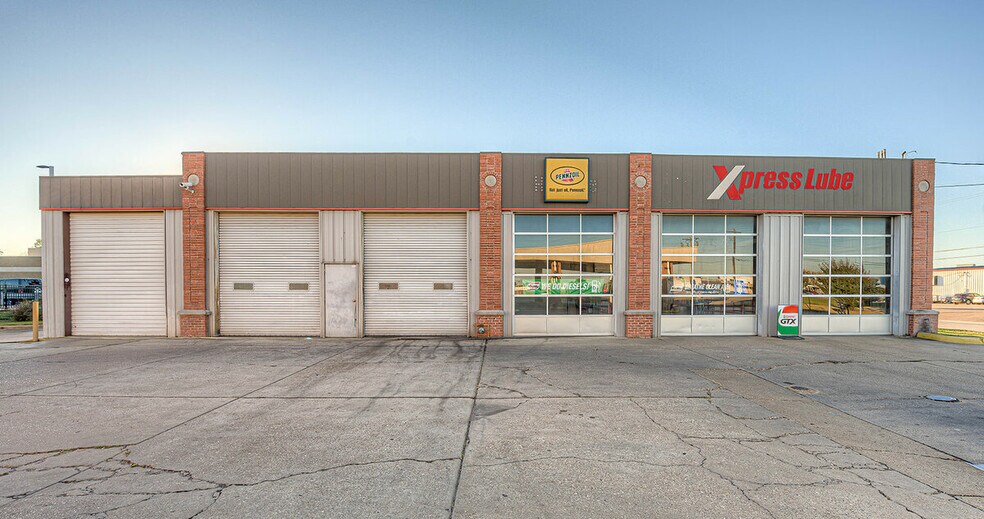 More Photos Of 1112 E Bert Kouns Industrial Loop, Shreveport Carwash For Sale