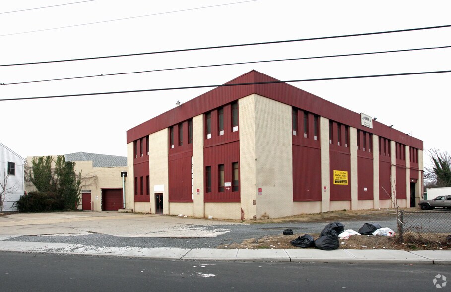 More Photos Of 10-30 Pearl St, Long Branch Warehouse For Lease