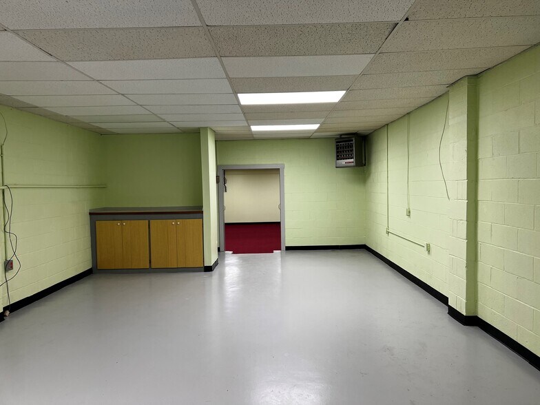 More Photos Of 218-224 S Loudoun St, Winchester Storefront For Sale