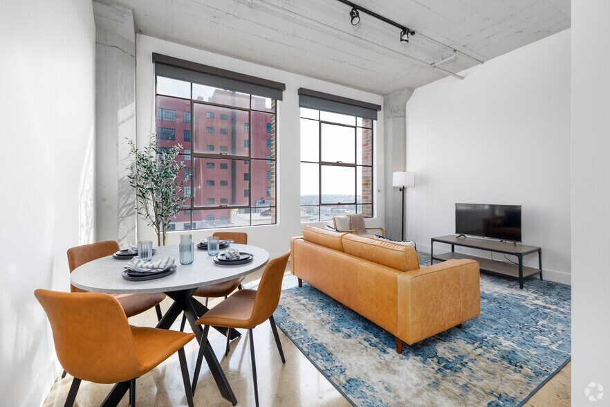 More Photos Of 217 E 8th St, Los Angeles Apartments For Lease