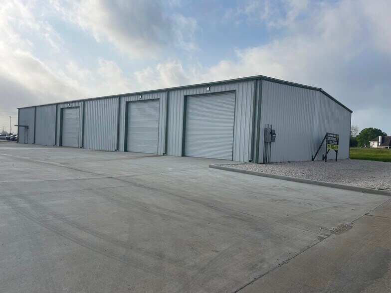 More Photos Of 2023 H O Mills hwy, Port Arthur Warehouse For Lease