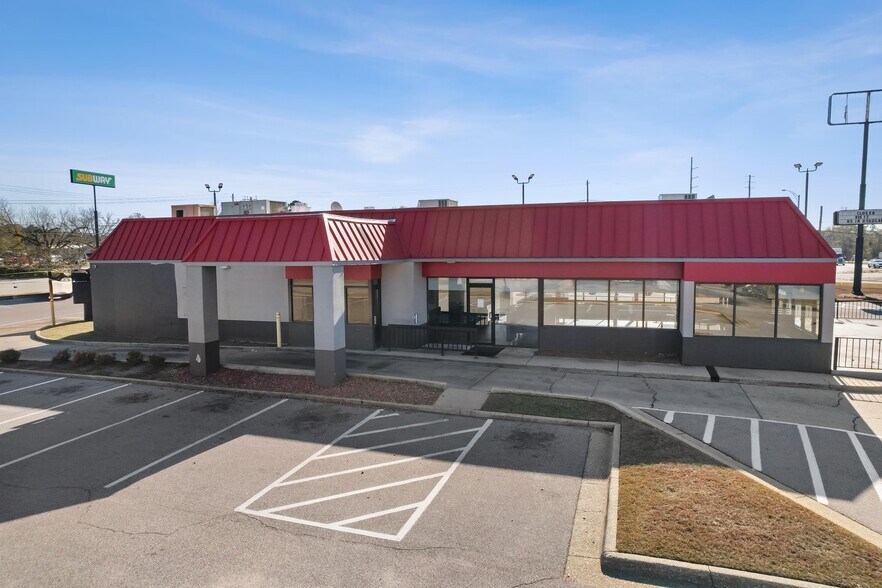 More Photos Of 650 Ozark Rd, Abbeville Fast Food For Sale