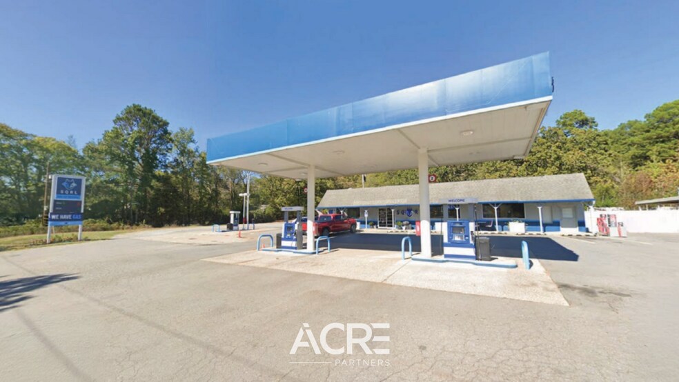 Primary Photo Of 17500 Colonel Glenn Rd, Little Rock Service Station For Sale