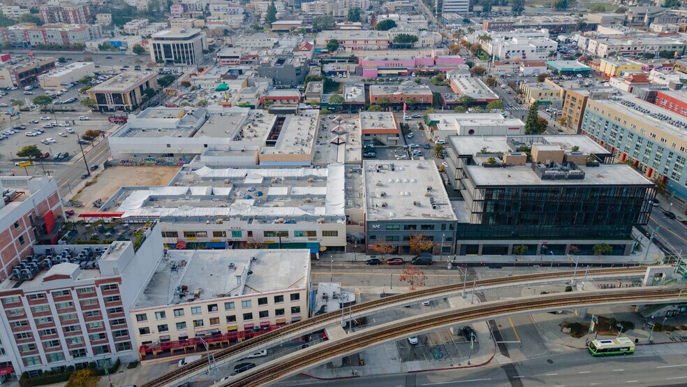 More Photos Of 837 N Spring St, Los Angeles Office For Sale