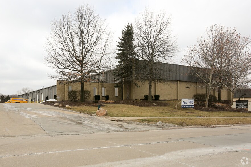 4640 Hinckley Ind Pky, Cleveland, OH 44109 Industrial For Lease