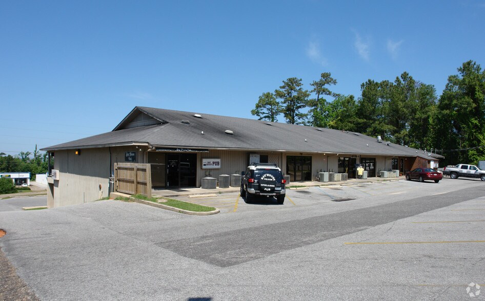 More Photos Of 28850 US Hwy 98, Daphne Storefront For Lease