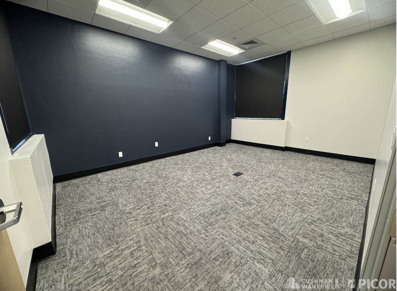 More Photos Of 3700-3716 E Columbia St, Tucson Research And Development For Lease