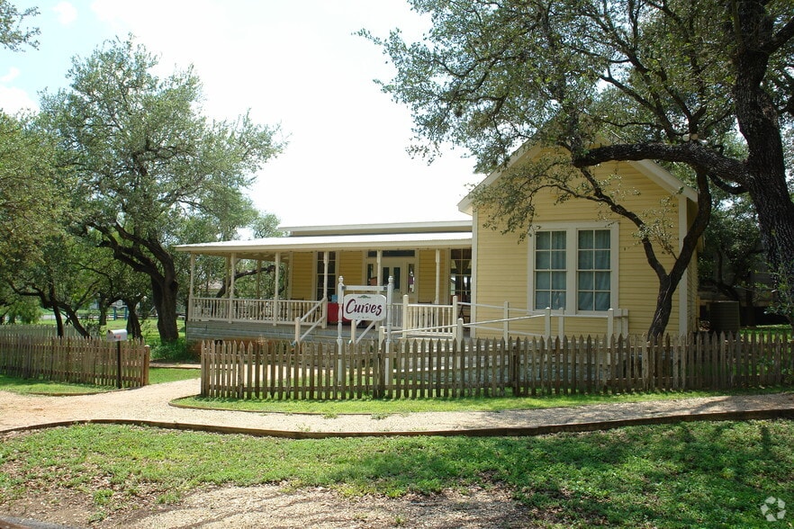 More Photos Of 18771 FM 2252, San Antonio Freestanding For Sale
