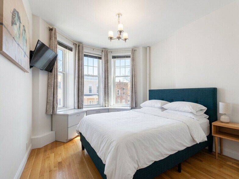 More Photos Of 2554 37th St, Astoria Apartments For Sale