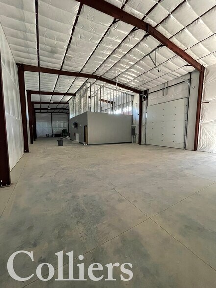 More Photos Of 1537 N Debra Dr, Nampa Warehouse For Lease