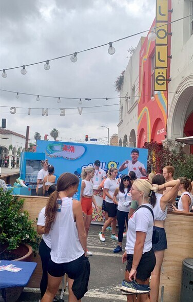 More Photos Of 62-66 Windward Ave, Venice Storefront Retail Office For Lease