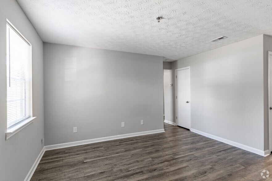 More Photos Of 10238 Fieldcrest Walk, Covington Apartments For Sale