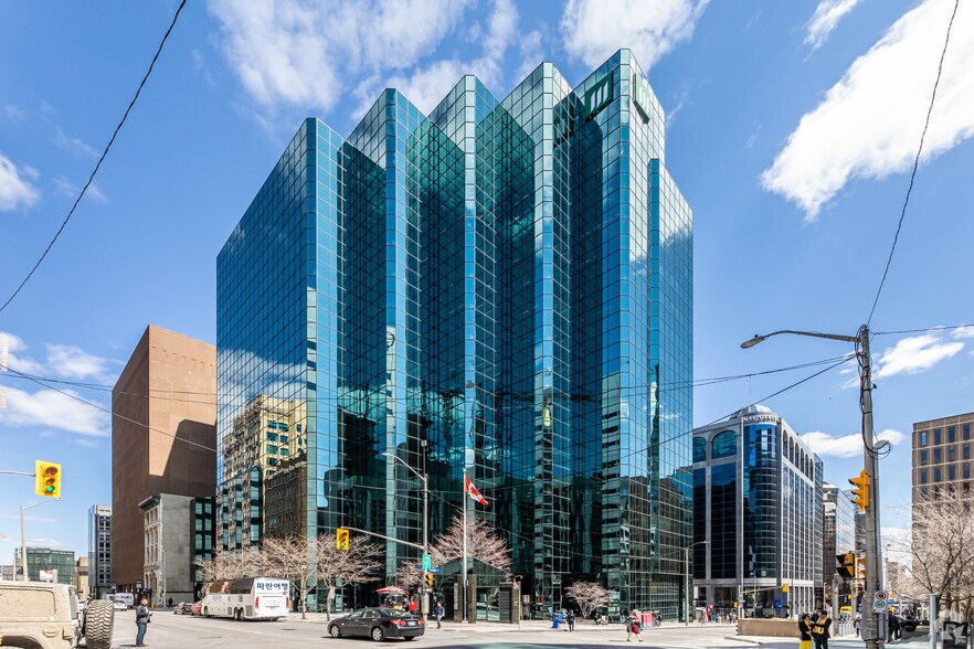 More Photos Of 55 Metcalfe St, Ottawa Office For Sale