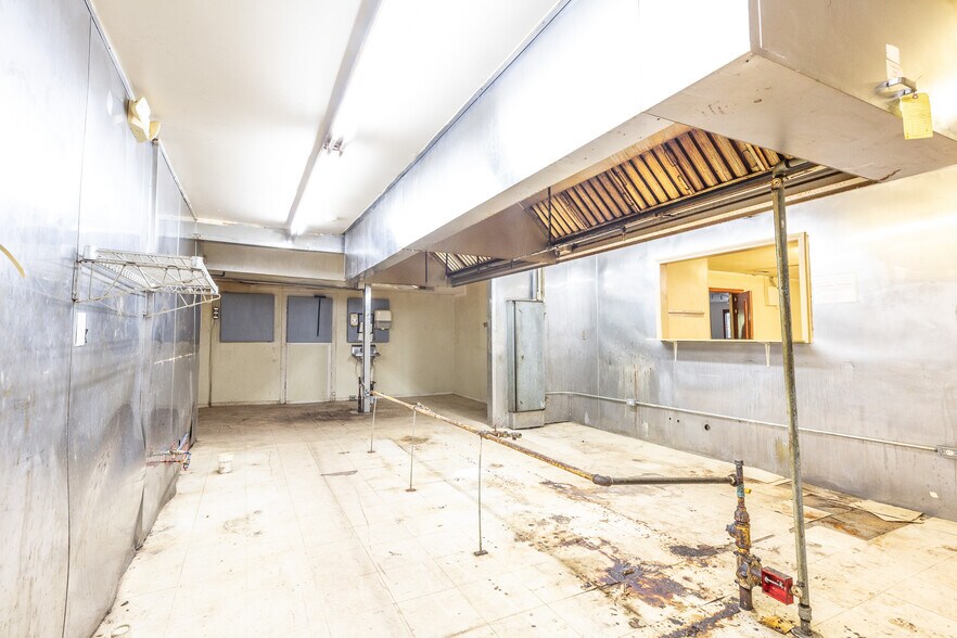 More Photos Of 1058 York Rd, Kings Mountain Restaurant For Sale