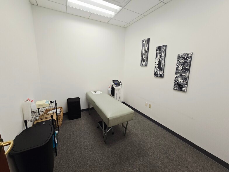 More Photos Of 765 Primera Blvd, Lake Mary Office For Lease