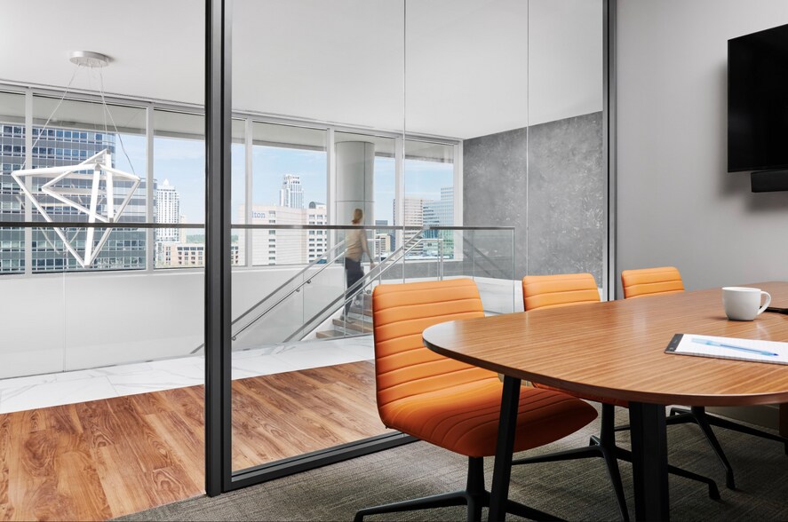 More Photos Of 2200 Post Oak Blvd, Houston Office For Lease