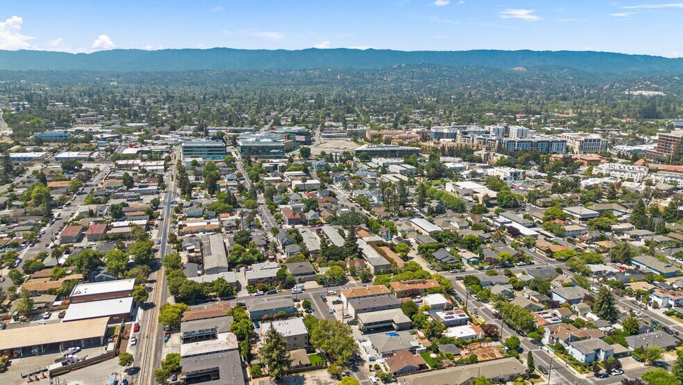 More Photos Of 736 Cedar St, Redwood City Apartments For Sale