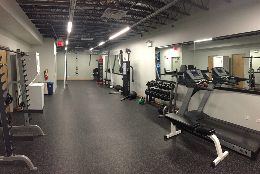 More Photos Of 366-368 Park Ave, Glencoe Loft Creative Space For Lease