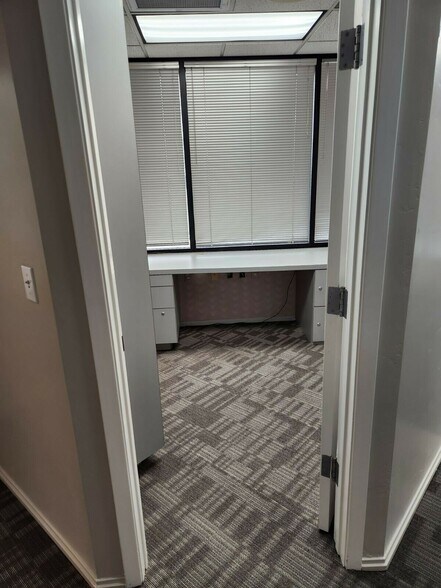 More Photos Of 5220 Neil Rd, Reno Medical For Lease