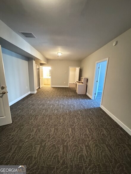 More Photos Of 2885 Hog Mountain Rd, Dacula Office For Lease