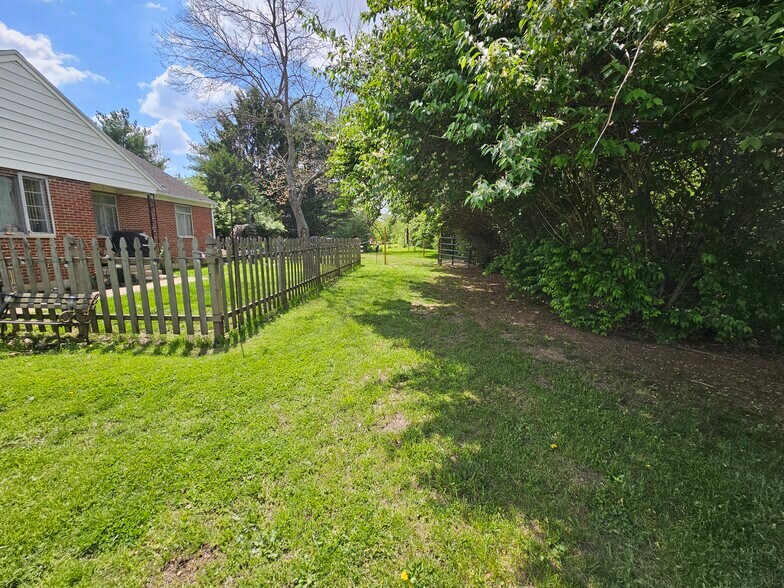More Photos Of 6522 Brookville Salem Rd, Brookville Land For Sale