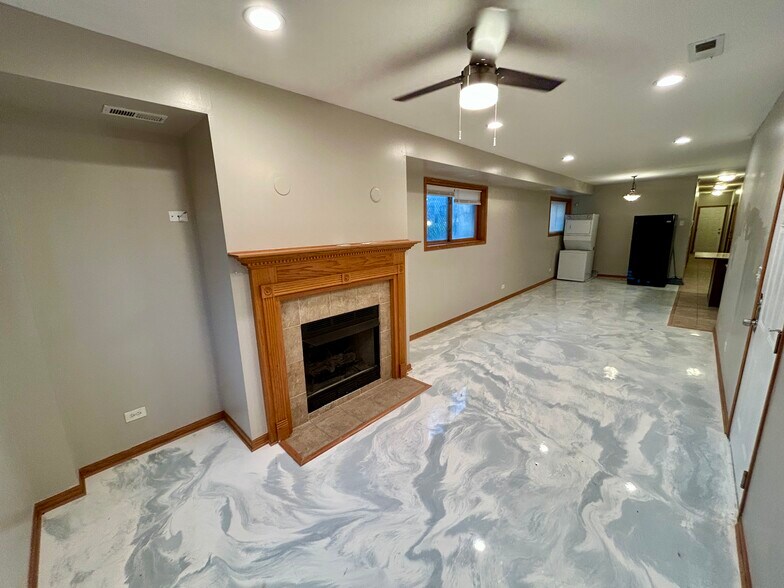 More Photos Of 5644 S Prairie Ave, Chicago Apartments For Sale