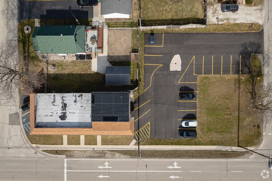 More Photos Of 4301-4307 Woodville Rd, Northwood Storefront Retail Office For Sale