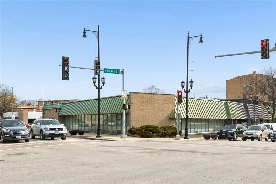 Primary Photo Of 7525 W Madison St, Forest Park Storefront Retail Office For Lease