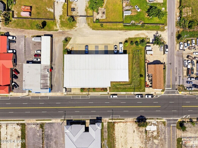 More Photos Of 1331 Harrison Ave, Panama City Showroom For Sale
