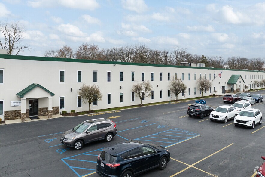 More Photos Of 5151 Monroe St, Toledo Office For Lease