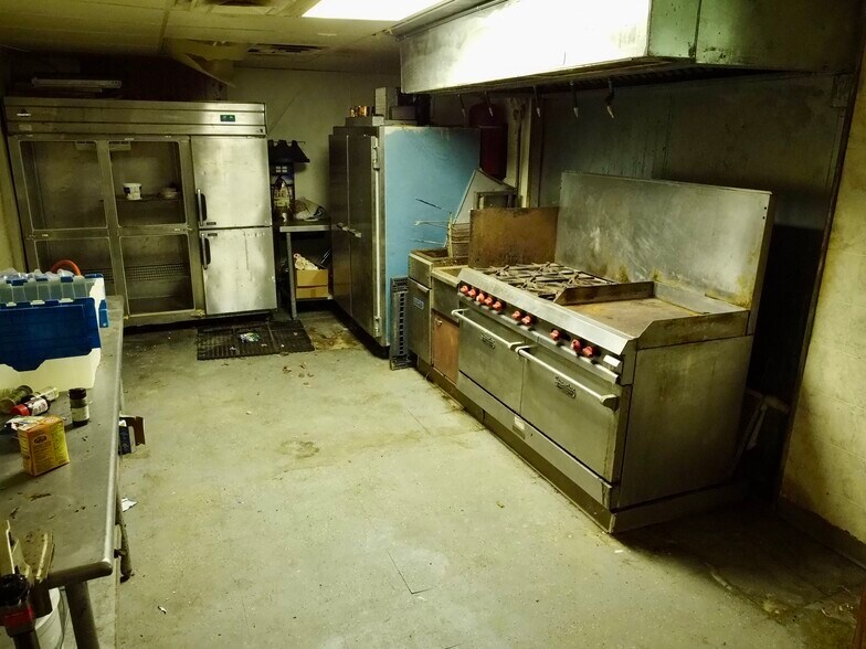 More Photos Of 10423 Flat Shoals Rd, Covington Restaurant For Sale