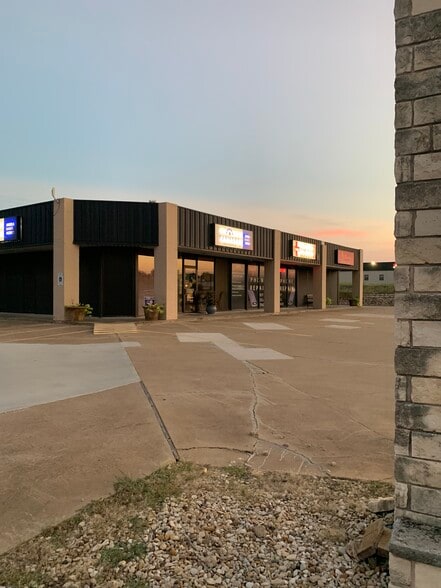 Primary Photo Of 3411-3415 E US Highway 377, Granbury Storefront Retail Office For Sale