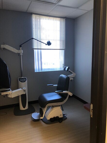 More Photos Of 3045 Southwestern Blvd, Orchard Park Unknown For Lease