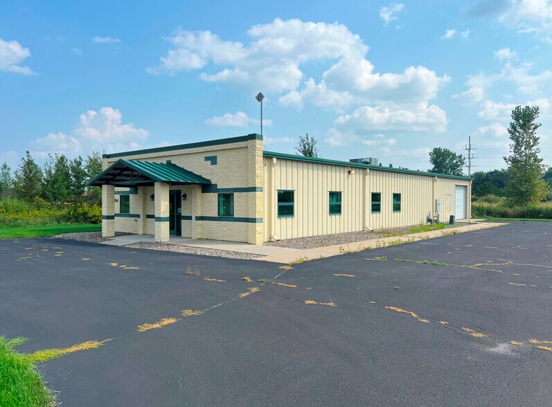 More Photos Of 1024 Thiesse Dr, Brainerd Light Distribution For Lease