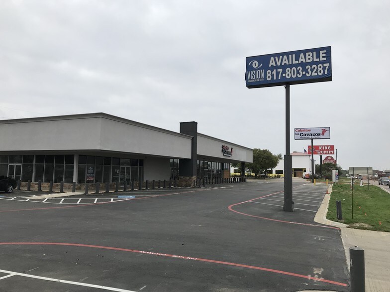 More Photos Of 10240-10242 N Walton Walker Blvd, Dallas Freestanding For Lease