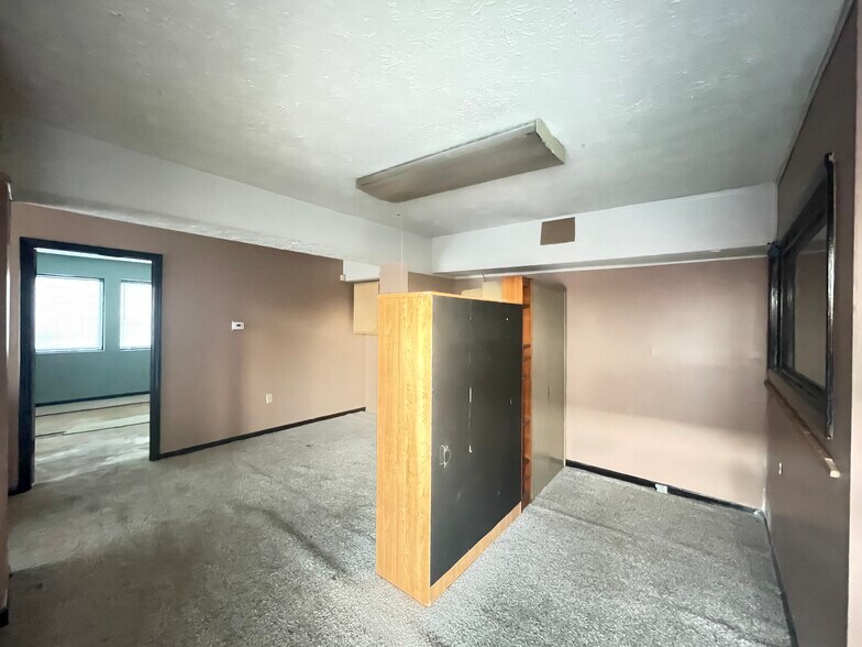 More Photos Of 418 NW Whitehall St, Atlanta Loft Creative Space For Sale