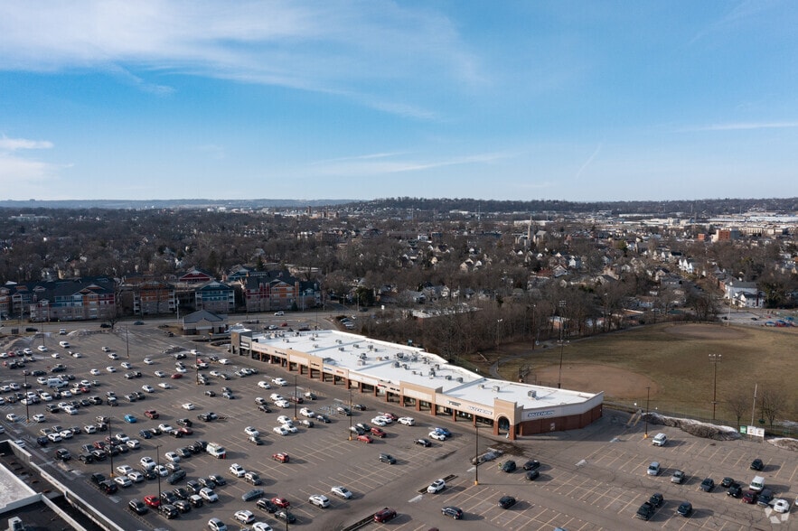 More Photos Of 3800-3838 Paxton Ave, Cincinnati Unknown For Lease