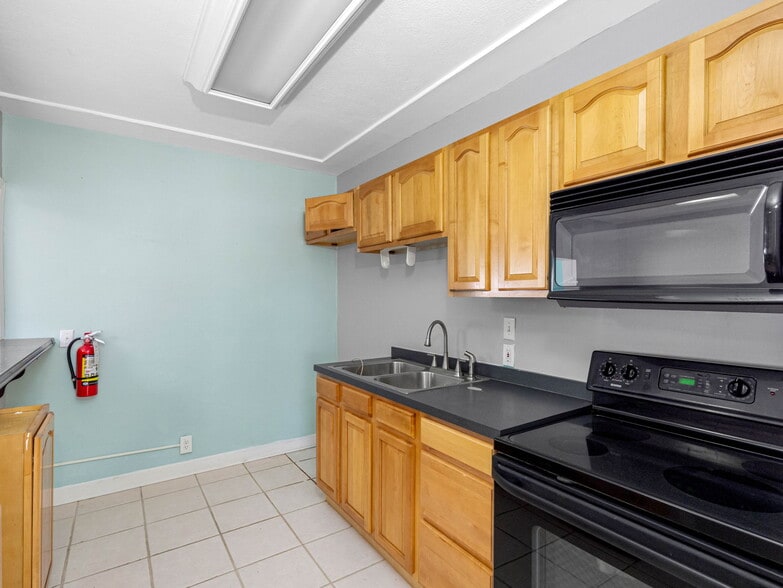 More Photos Of , Tampa Office For Sale