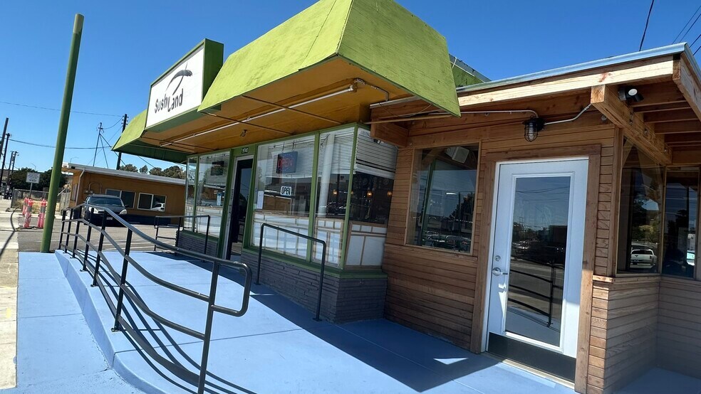 More Photos Of 19648-19652 Mission Blvd, Hayward Restaurant For Sale