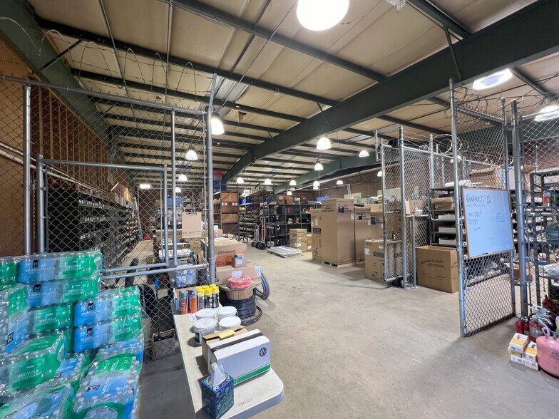 More Photos Of 211 N Pleasantburg Dr, Greenville Light Manufacturing For Sale