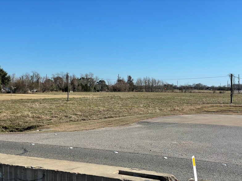 More Photos Of 26633 Southwest Fwy, Rosenberg Land For Sale